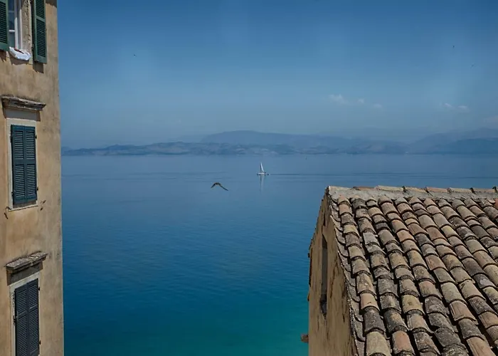 Serene Sea View Apartment In Corfu Old Town